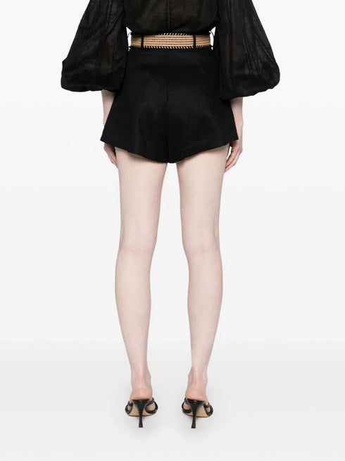 Halliday Tuck Short
